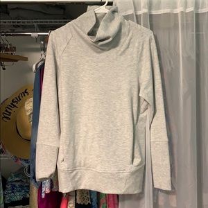 Lululemon turtleneck pullover